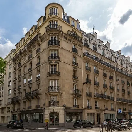 Tour Eiffel Dupleix Bartholdi アパート パリ